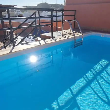 Apartment Homes Of Spain: Beachfront Penthouse With Private Pool At Paraiso Playa *